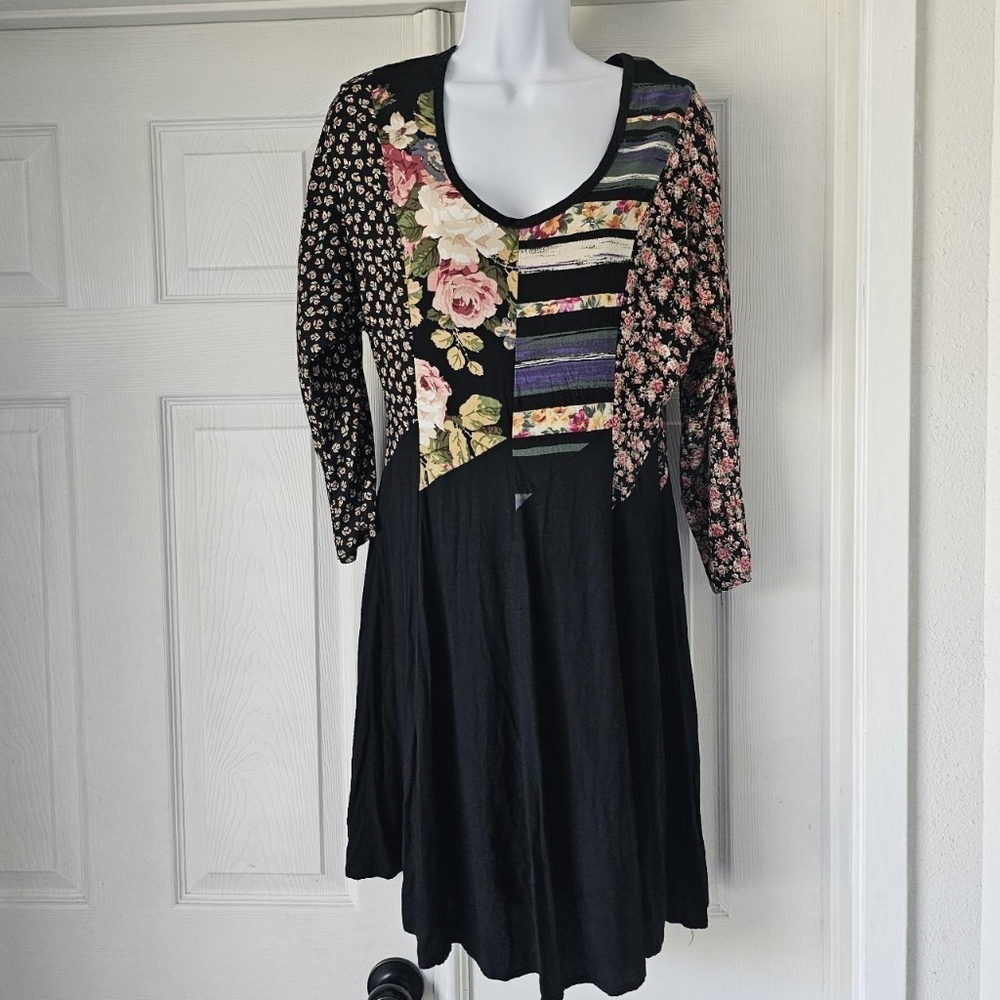 Vtg 90s whimsigoth floral knee length dressSize 8 - Picture 2 of 4